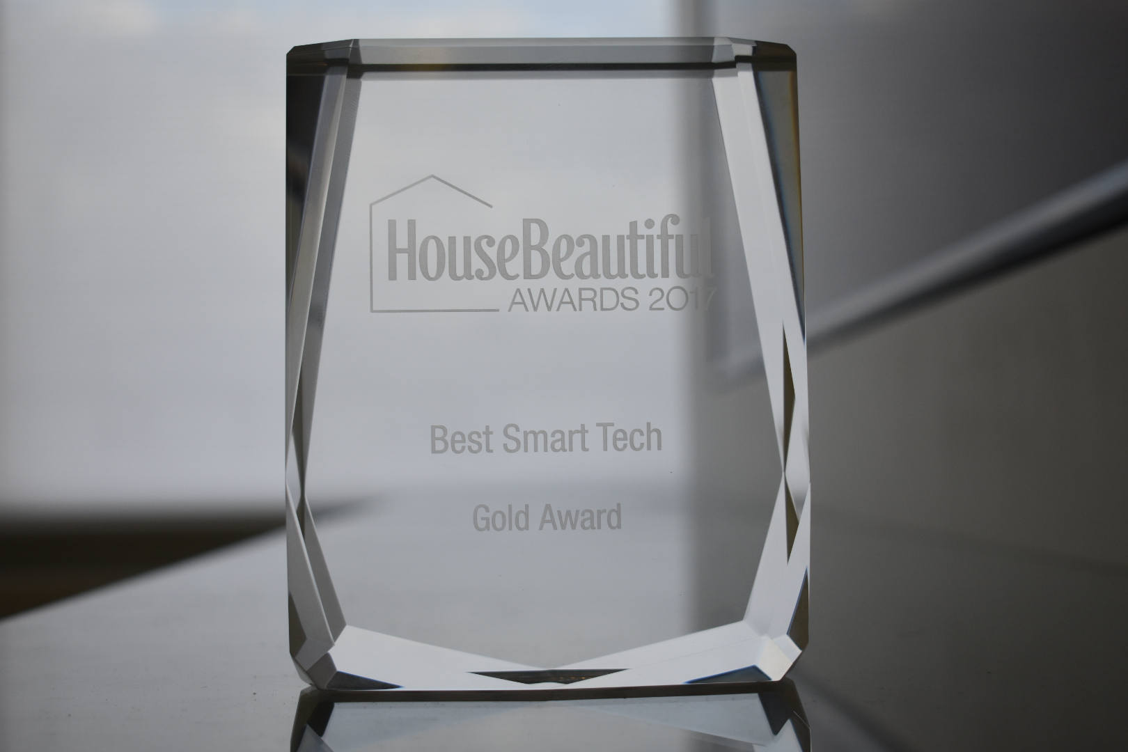 powerview-motorisation-wins-best-smart-tech-at-the-house-beautiful